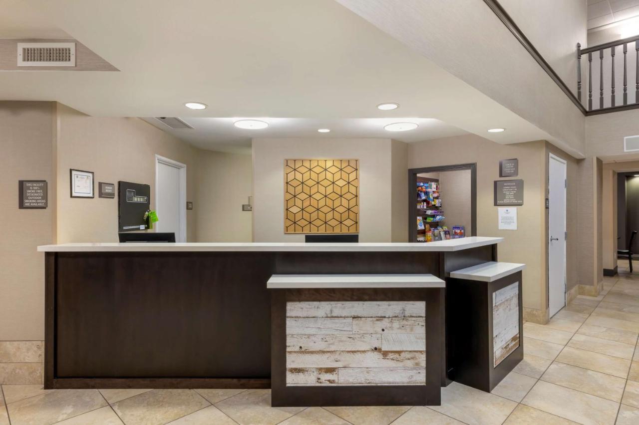Best Western Watertown Inn & Suites Exterior photo